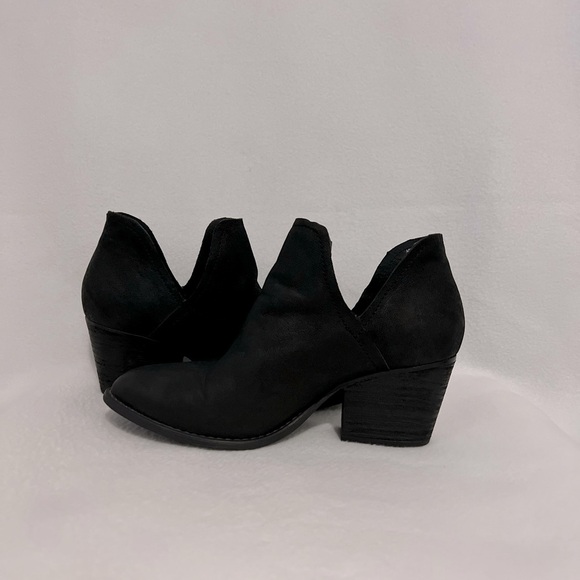 Steve Madden Size 9 Black Leather Aldelpine Booties - Picture 3 of 16